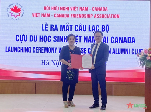 Ra mắt Câu lạc bộ Cựu du học sinh Việt Nam tại Canada 
